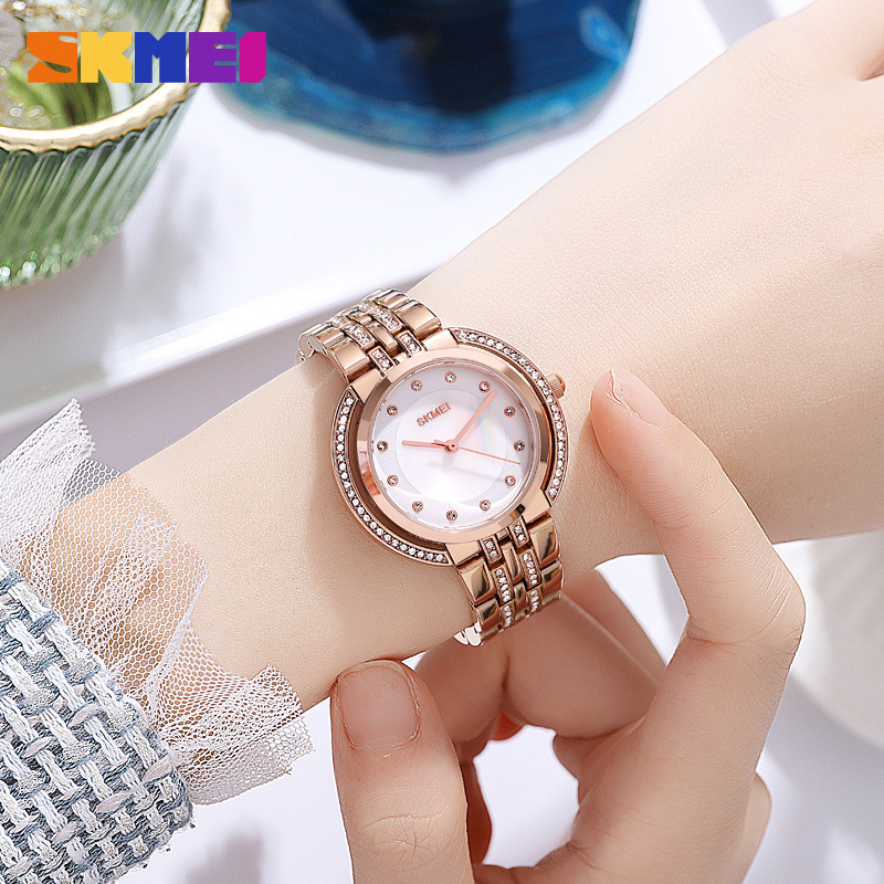 Luxury Watch Display - Damen-Armbanduhr mit Quarzwerk, Luxuriöses Strass-Zifferblatt, Zinklegierungsband,