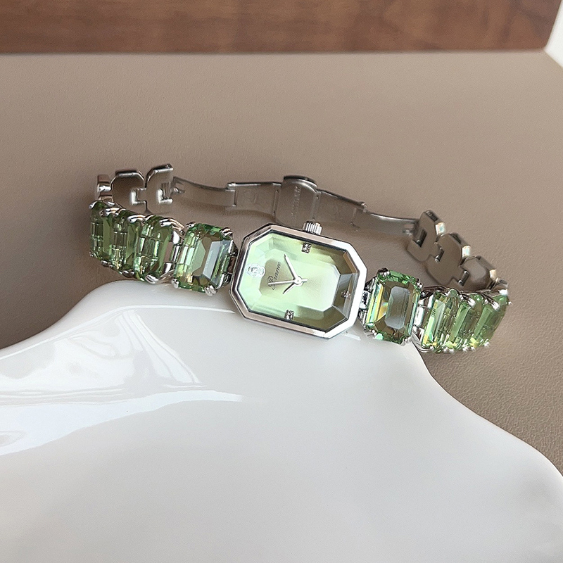 UTHAI Damenuhren für Mädchen,  – Luxury Watch White Bewertung und Preis