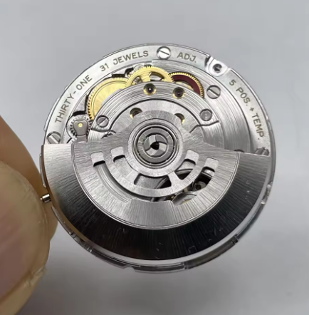 Neue 40MM GMT-Uhr für Herren 3 – Luxury Watch La Bewertung und Preis
